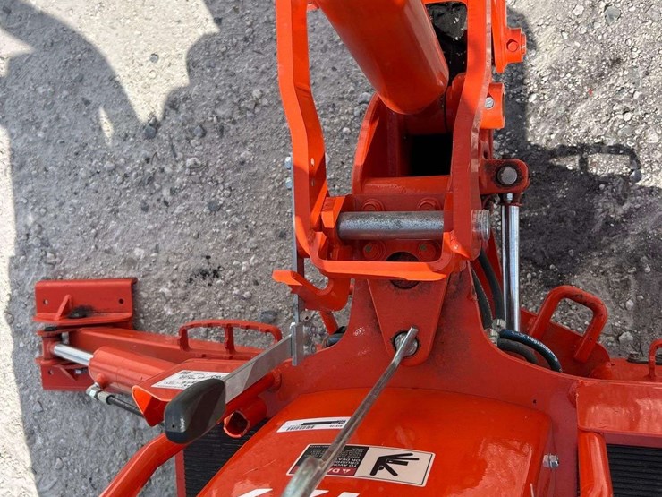 2024-kubota-l2502hst-image-19