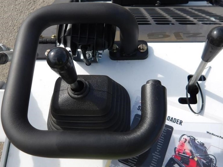2026-zjz-380-skid-steer-track-loader-image-15