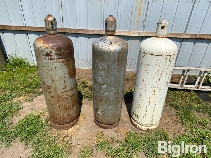 steel-100lb-propane-tanks-image-8