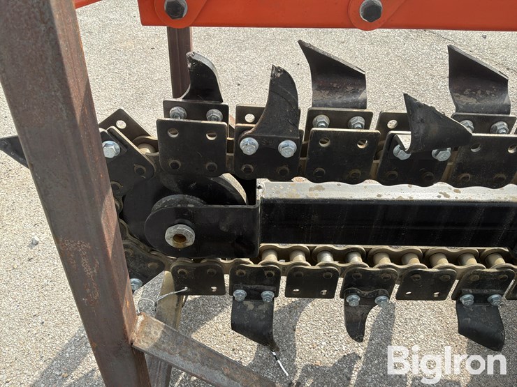 2026-massey-ferguson-730-image-11