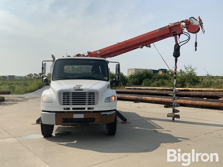 2014-freightliner-m2-106-image-10