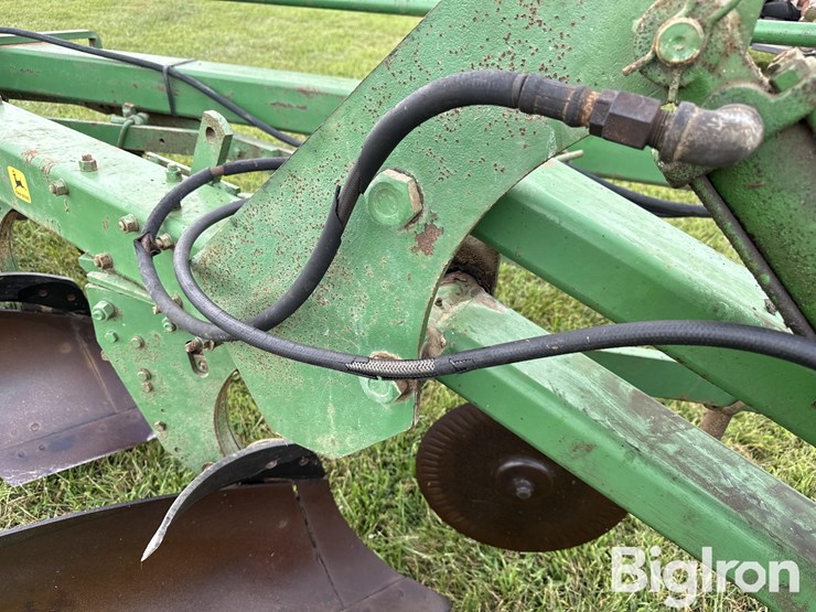 john-deere-2350-2450-image-20