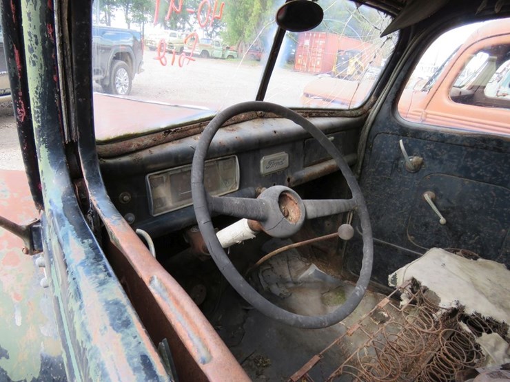 1940/1-ford-1/2-ton-pickup-image-5