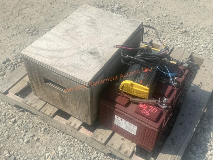 battery-box,-marine-battery-charger-&-batteries-image-13