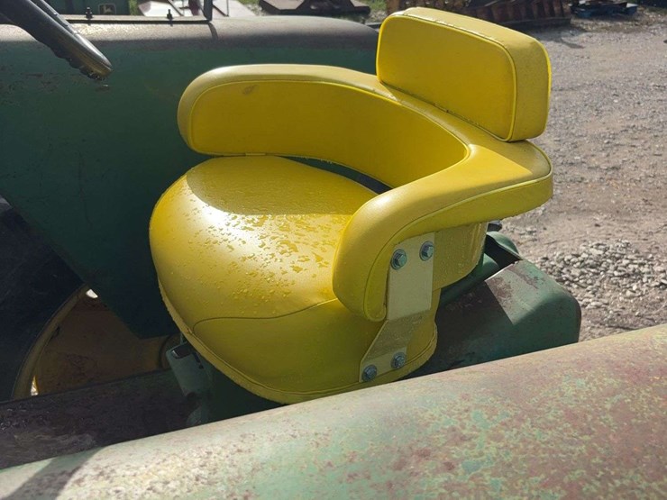 john-deere-4010-image-10