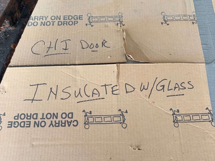 brand-new-chi-8ft-x-8ft-garage-door,-insulated-with-glass-image-8