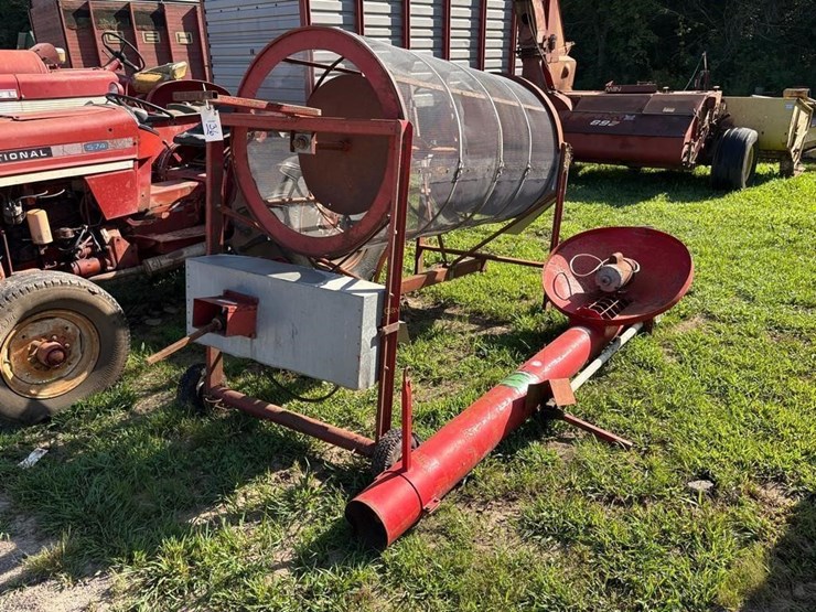 snoco-grain-cleaner-with-hopper-auger-image-1