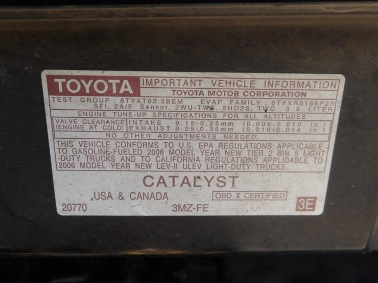 2006-toyota-sienna-image-11