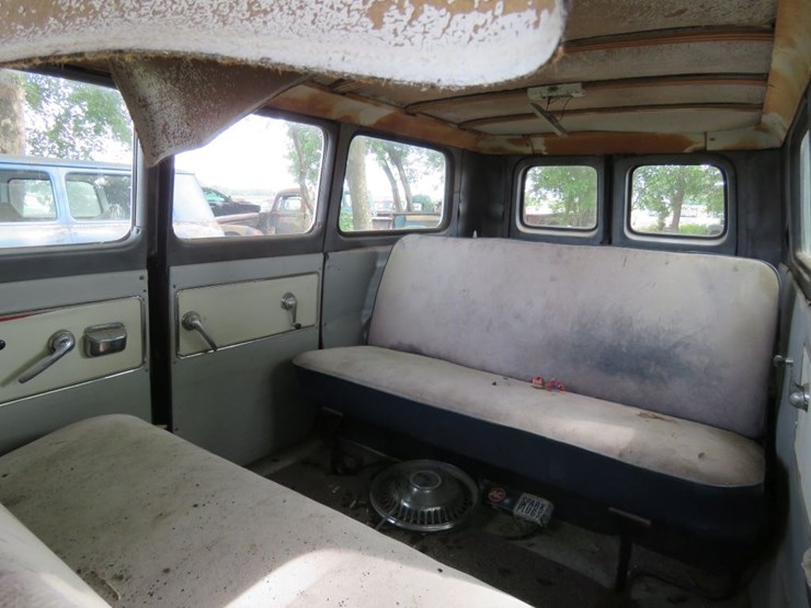 1961-64-chevrolet-corvair-greenbriar-sports-wagon-image-5