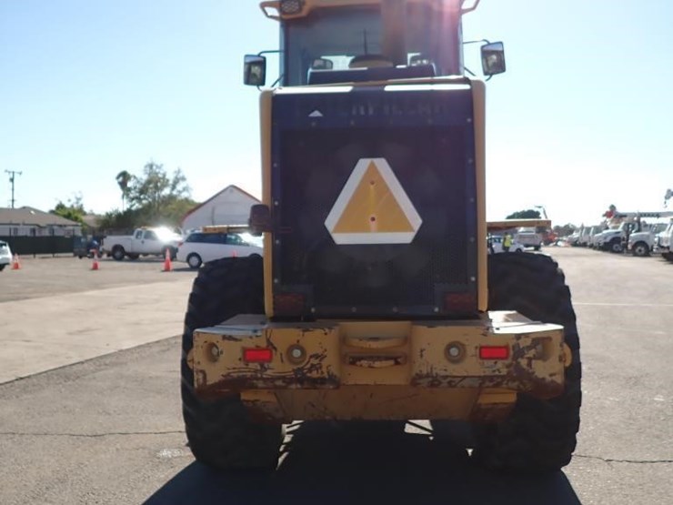 caterpillar-924g-wheel-loader-image-13