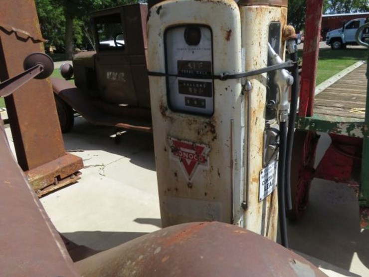 double-sided-computing-gas-pump-image-6
