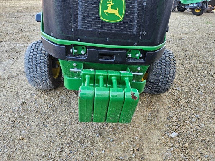 2023-john-deere-1570-image-21
