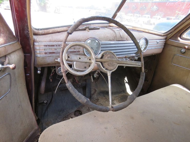 1941-chevrolet-special-deluxe-2dr-sedan-image-10