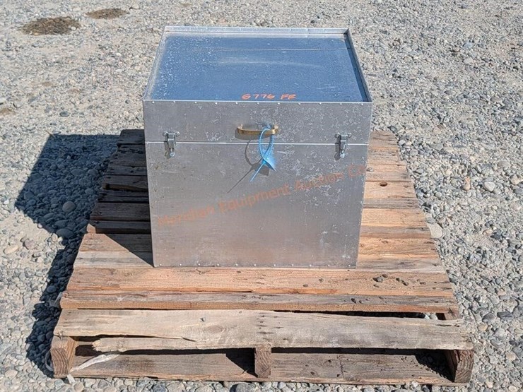 aluminum-storage-box-image-1
