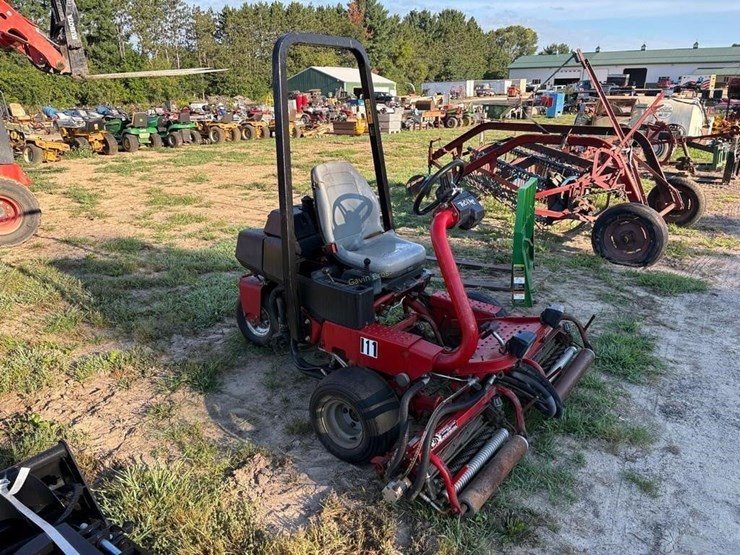 toro-greensmaster-3150-image-3