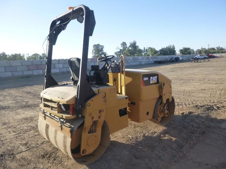2008-caterpillar-cb34-image-4