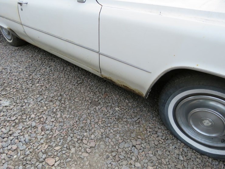 1969-cadillac-coupe-deville-2dr-ht-image-4