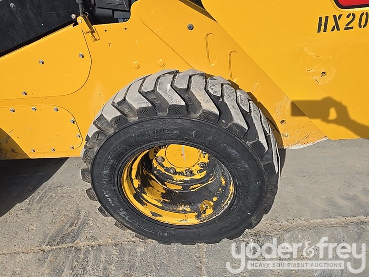 2020-caterpillar-272d-image-10