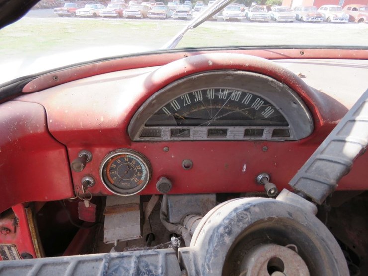 1956-ford-c750-image-11