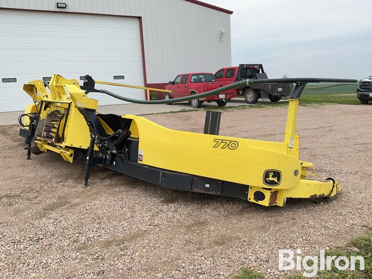 2019-john-deere-770-image-5