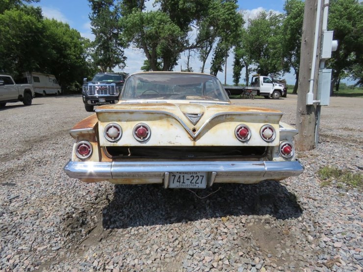 1961-chevrolet-impala-bubbletop-image-7