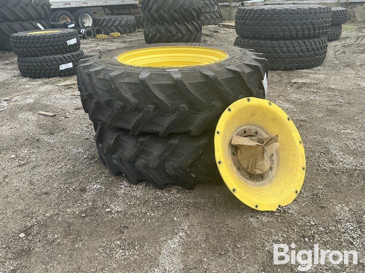 deere-tires-image-1
