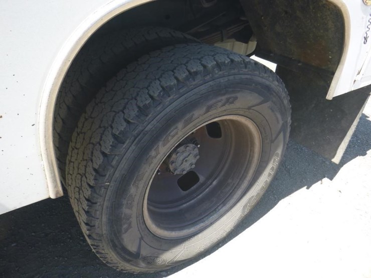 2009-ford-f350-image-12