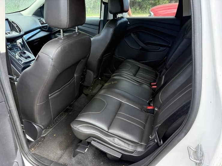 2013-ford-escape-titanium-image-6