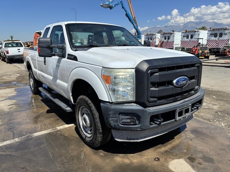 2011-ford-f250-image-3