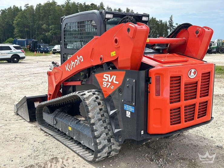 2023-kubota-svl97-2-image-4