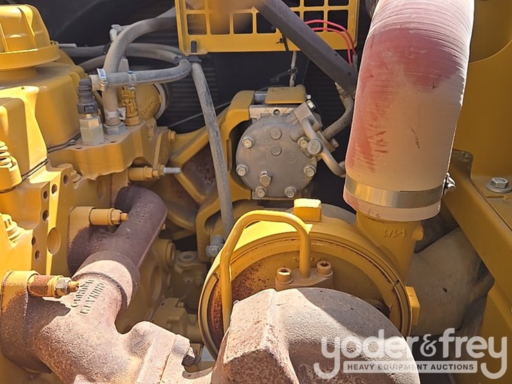 2019-caterpillar-336-image-62