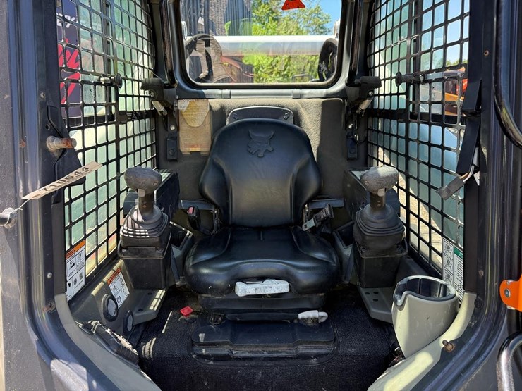 2018-bobcat-t770-image-19