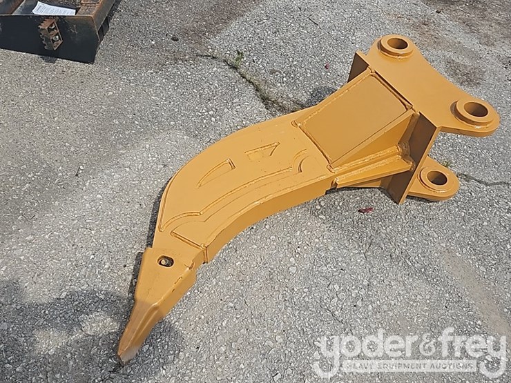 caterpillar-320-image-3