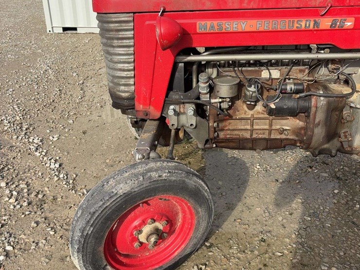 massey-ferguson-65-image-4