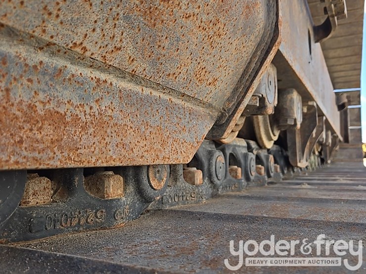 2019-caterpillar-336-image-13