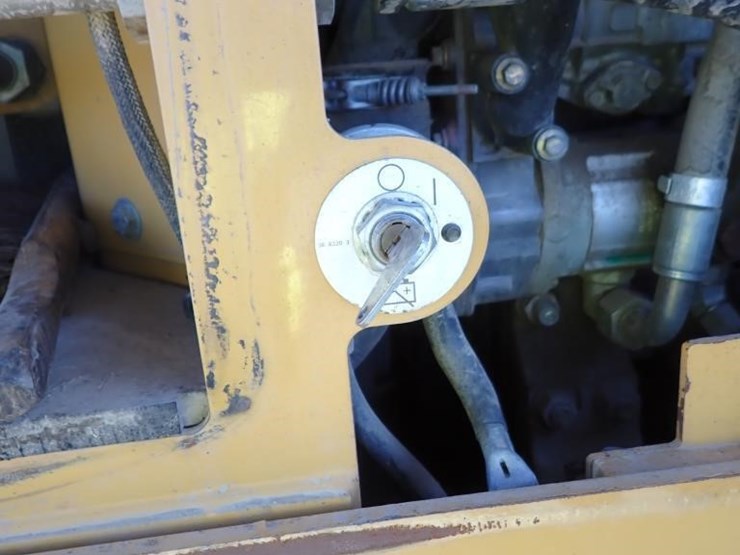 caterpillar-924g-wheel-loader-image-15