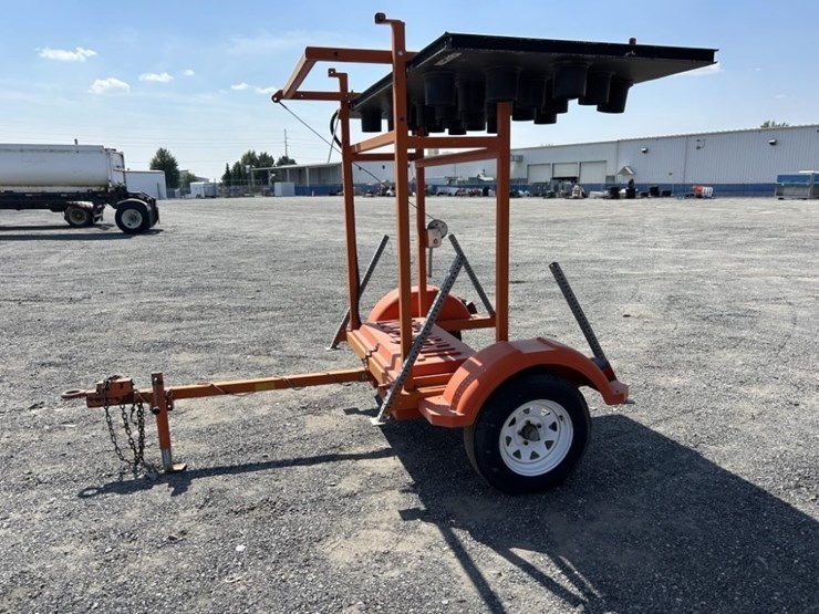 2000-trafcon-tc1-25s-towable-arrow-board-image-2