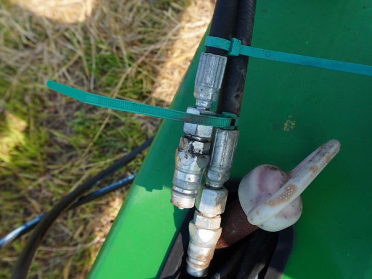 john-deere-2410-image-11