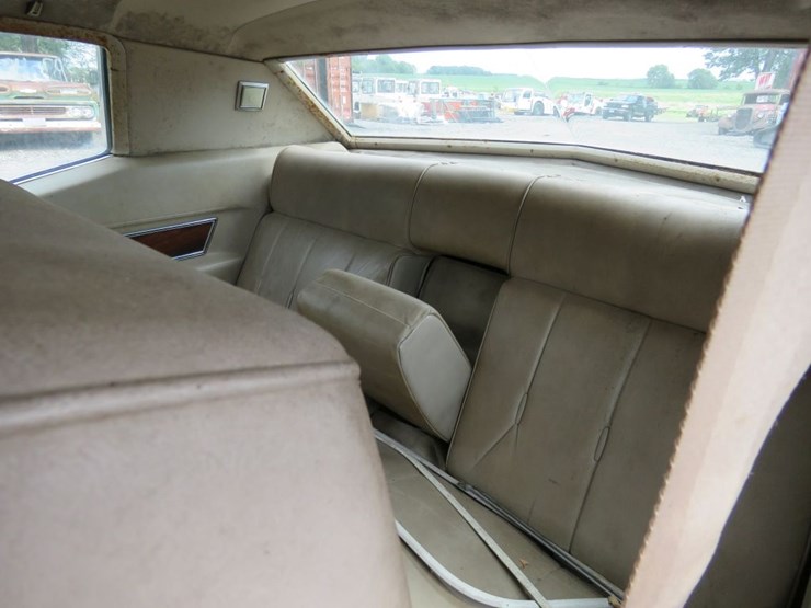 1969-cadillac-coupe-deville-2dr-ht-image-11