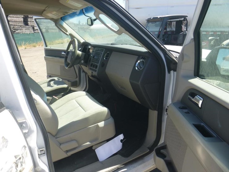2014-ford-expedition-image-6