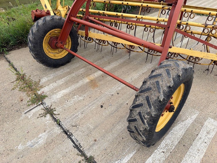new-holland-55-image-5