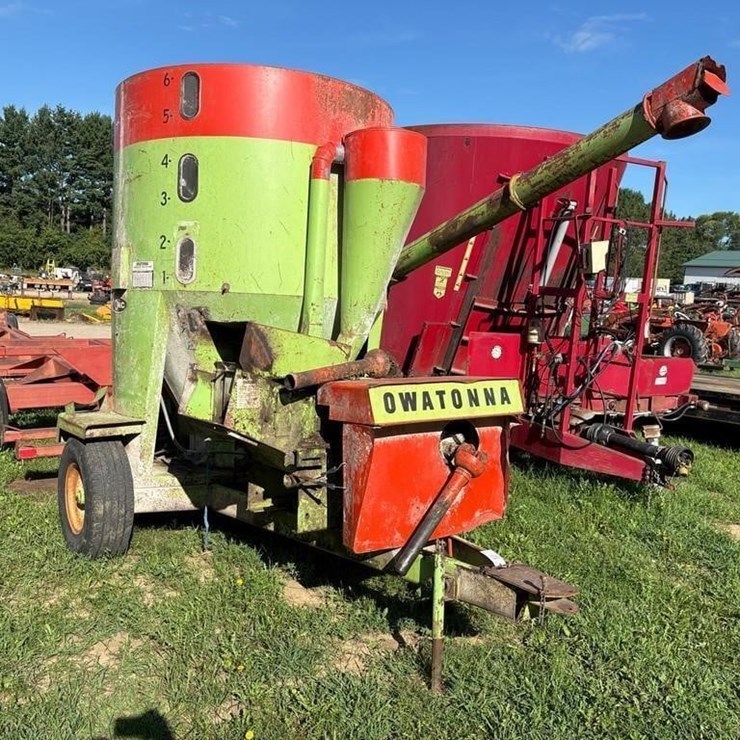 Owatonna 117 Mixer Mill