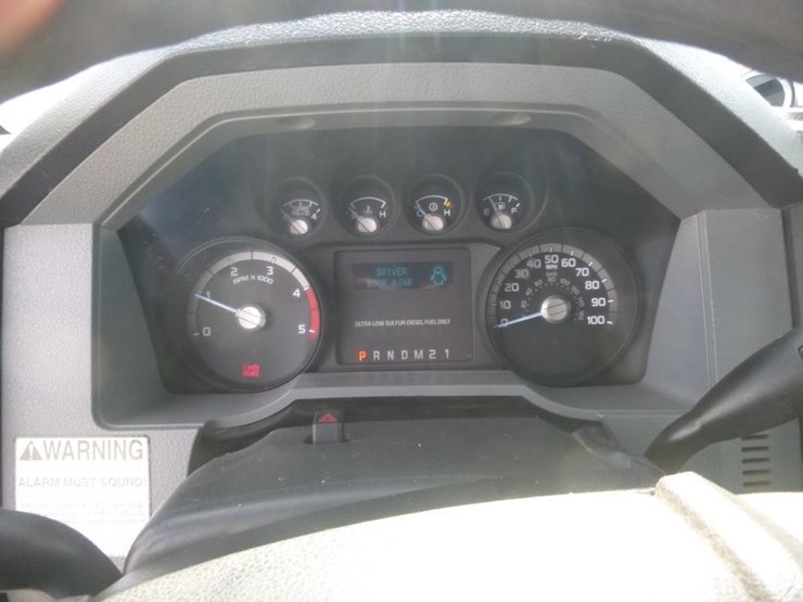 2013-ford-f550-image-27