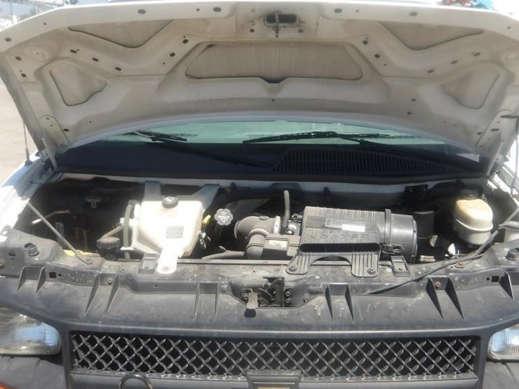 2014-utility-van-image-10