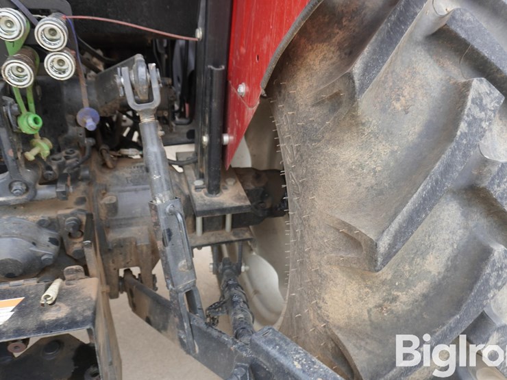 2019-case-ih-farmall-70a-image-9