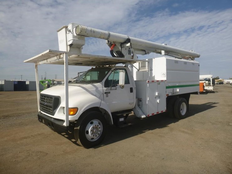 2003-ford-f750-image-1