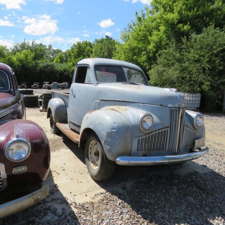 1946 Studebaker M5-13 Pickup
