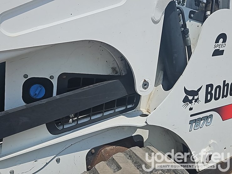 2016-bobcat-t870-image-23