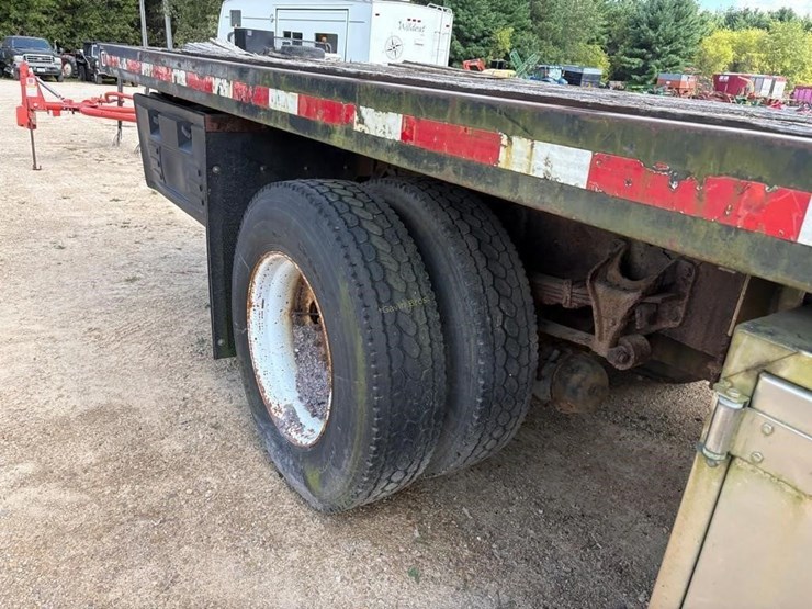 2005-international-durastar-4300-image-6