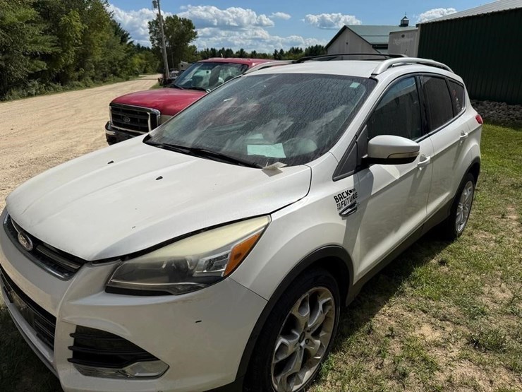 2013-ford-escape-titanium-image-1